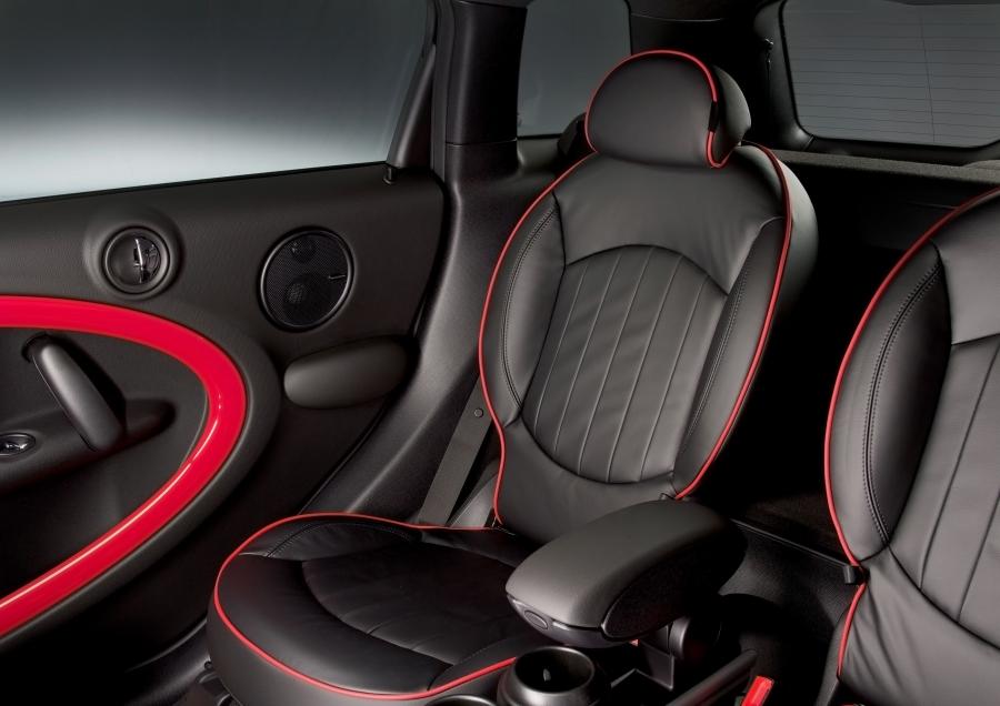  Mini Countryman JCW 2012 года  (фото 2 из 211)